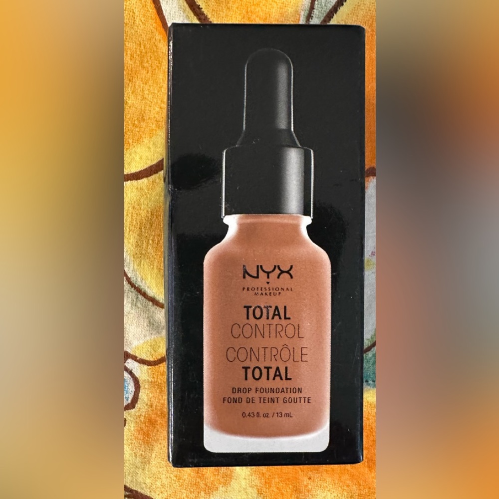 NYX Total Control Drop Foundation TCDF17 Cappuccino NIB